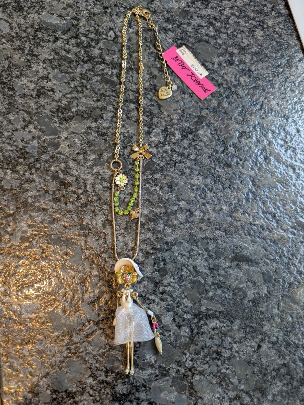 Rare Betsey Johnson A Walk In the Park Marilyn Monroe Pendant Necklace NWT